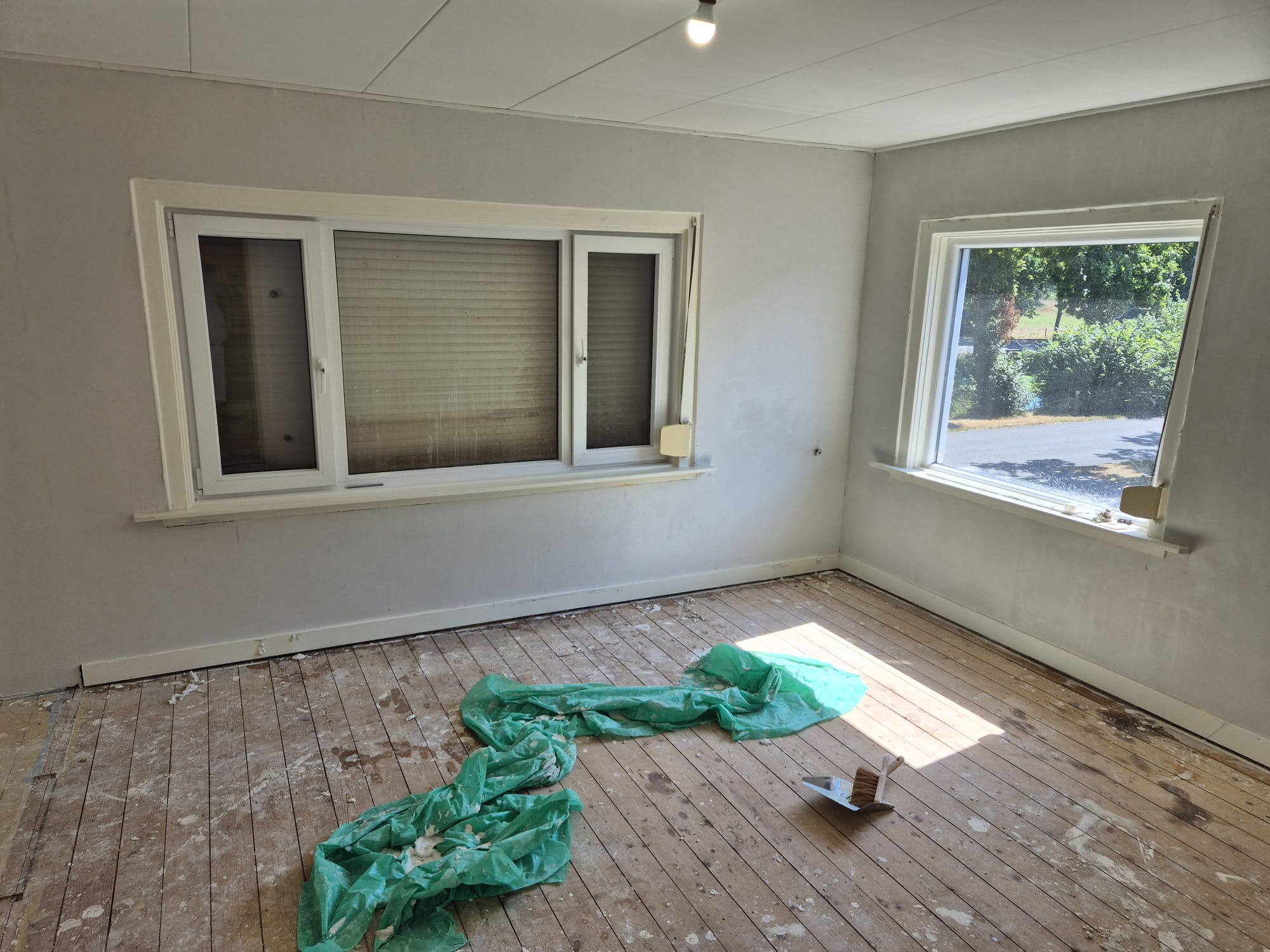 Wanden binnen: stucwerk van kale muur tot afgewerkt